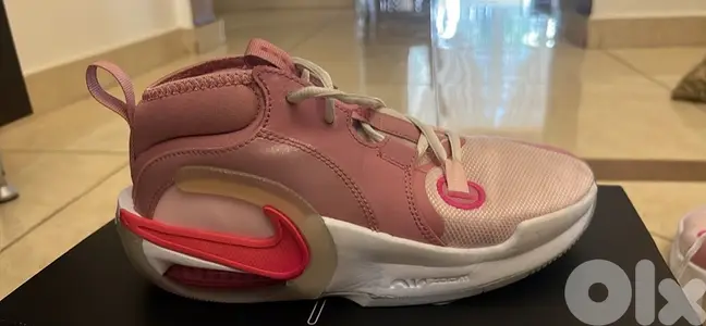 sports / basketball nike shoes
