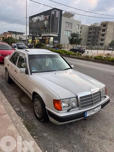 Mercedes-Benz E-Class 1988