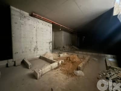 Showroom For Sale in Hamra معرض للبيع في الحمرا