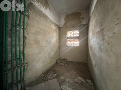 Core & Shell Office for Rent In Hamra مكتب رئيسي وإطار للإيجار