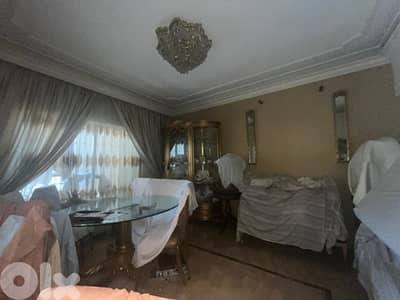 Apartment For Sale In tallet Khayat شقة للبيع في تلة الخياط