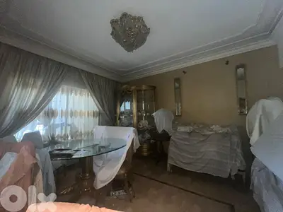 Apartment For Sale In tallet Khayat شقة للبيع في تلة الخياط