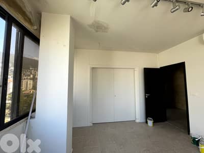 RWK168EN - Office For Rent In Jounieh. - مكتب للإيجار في جونيه
