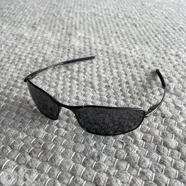 Oakley whisker carbon black (swipe for more) 1