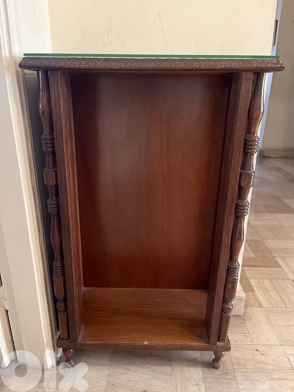 Table/Rangement 2
