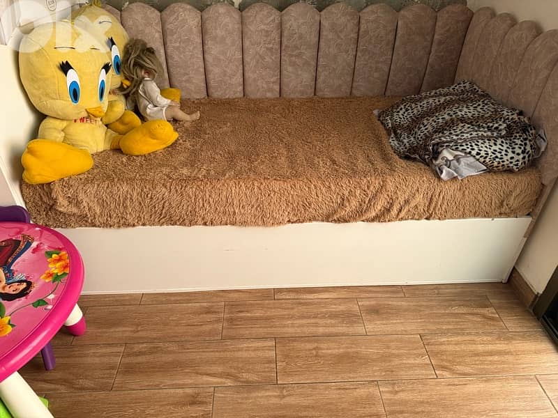 FULL BEDROOM SET FOR KIDS 0