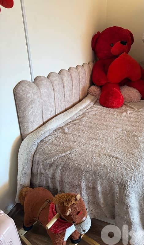 FULL BEDROOM SET FOR KIDS 2