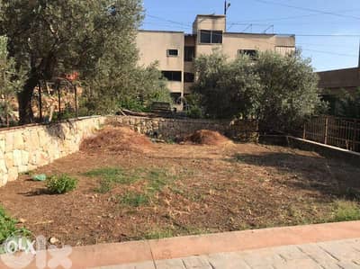 180 m2 apartment + garden + terrace for sale in Broumana - برمانا