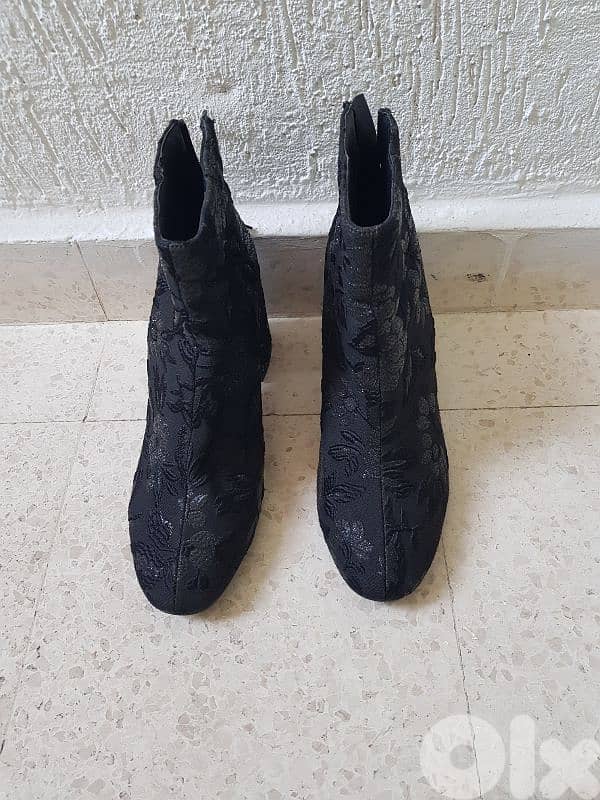 demi botine size 39 black 1