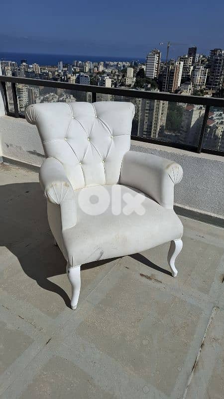 Armchair 0