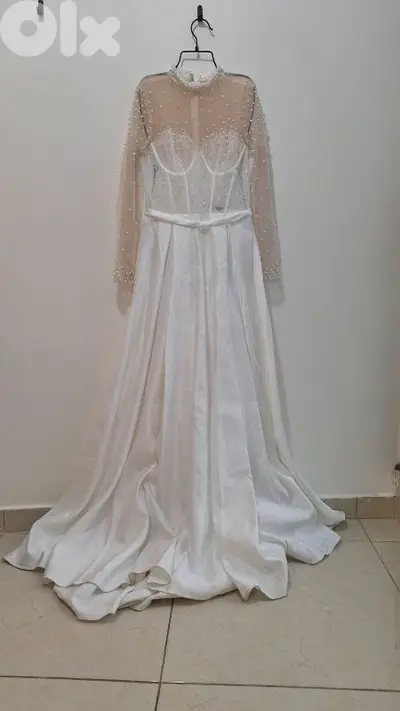 wedding dress