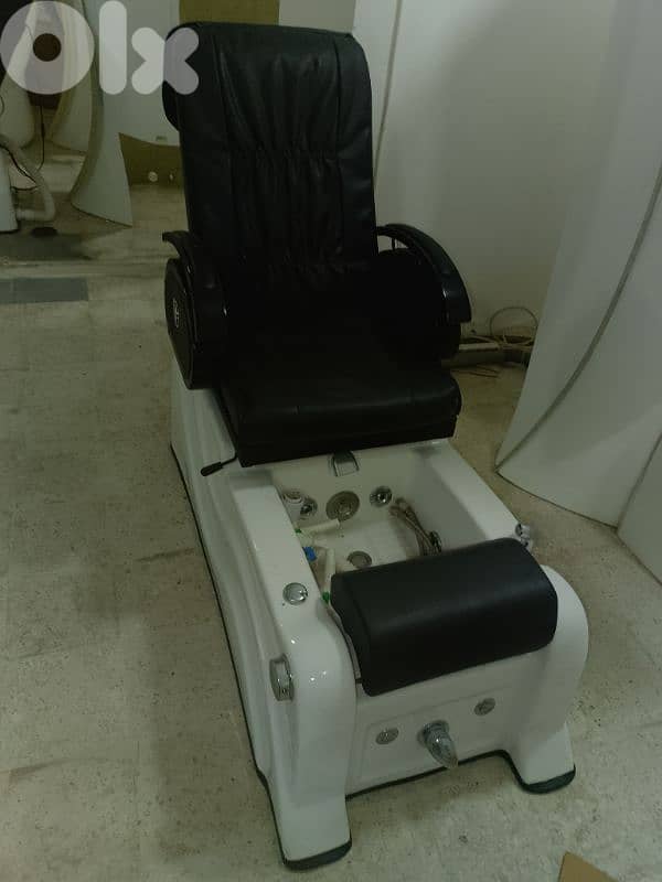 pedicure chair if you want for 2300 1