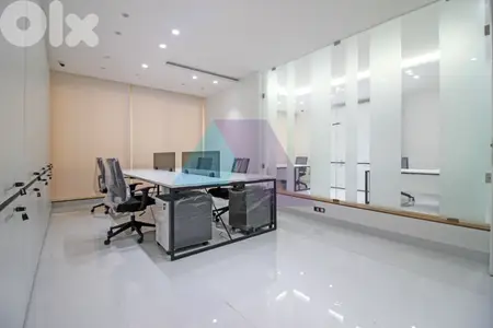 Renovated Office+Prime Location 4sale in Hamra - مكتب للبيع في الحمرا
