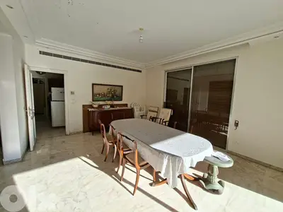 SPACIOUS APARTMENT IN VERDUN PRIME (370SQ) 4 BEDROOMS , (BT-1226)