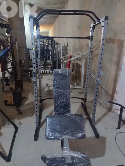 Squat Rack Cage Geo Gym Equipment معدات رياضية متنوعة