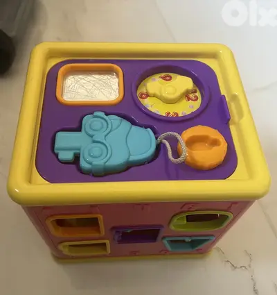 Activity cube for toddlers (1-3 years)