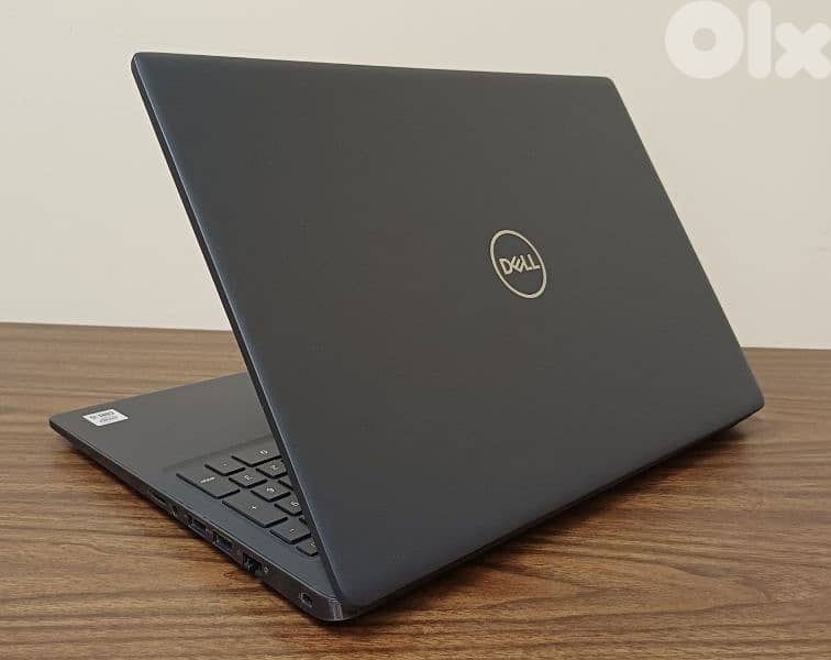 Super clean laptop - core i5 gen 10 - windows 11 4