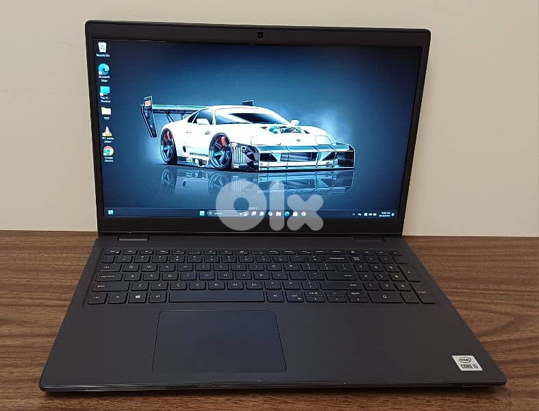Super clean laptop - core i5 gen 10 - windows 11 6