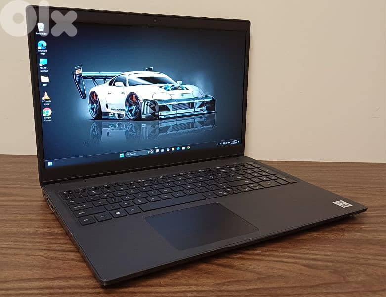 Super clean laptop - core i5 gen 10 - windows 11 11