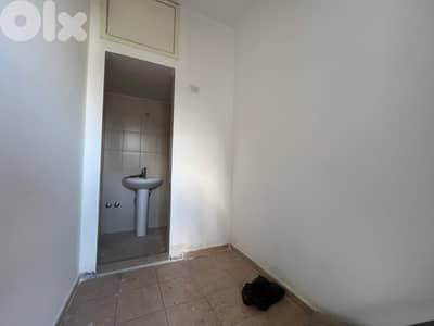 Apartment for Rent – 220 SQM in Hamra شقة للإيجار – 220 متر مربع