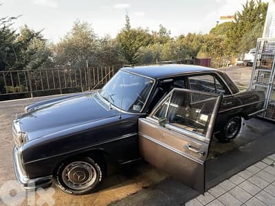 Mercedes-Benz 200 Series 1970
