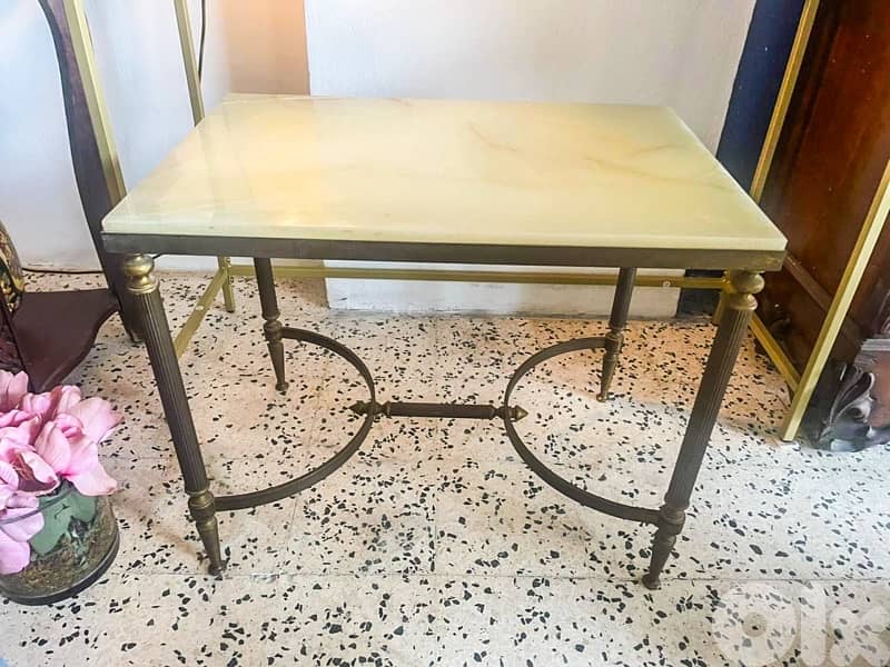 2 onyx and brass coffee tables 1