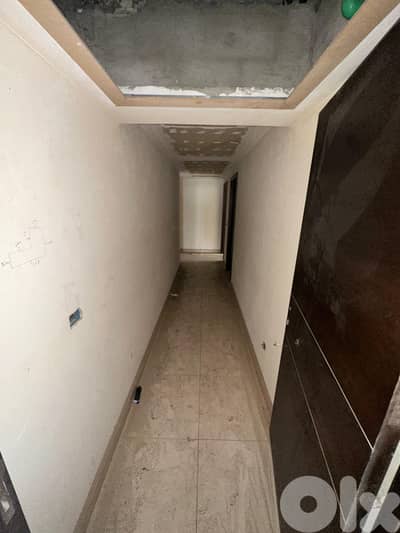Luxurious Apartment For Sale in Ramlet Al Bayda - With Sea View