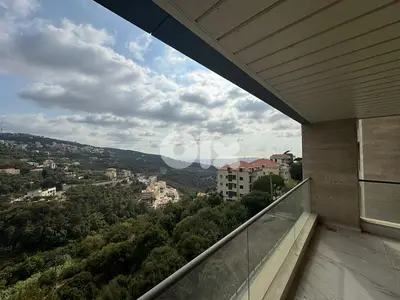 apartment For sale in qenebet broumana شقة للبيع في قنابة برمانا