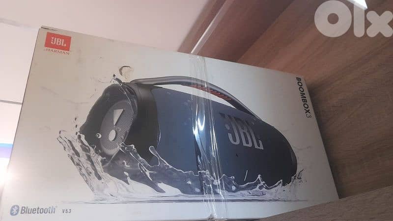 JBL boombox 3 black 360$ 0