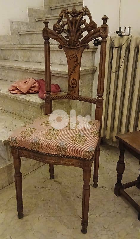 entrance chairs 1