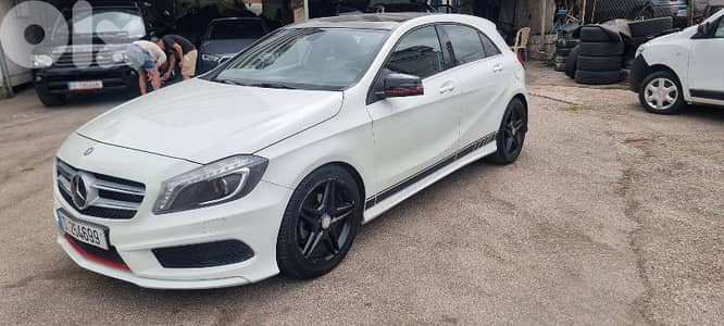 Mercedes-Benz A-Class 180 2013 Red line look AMG