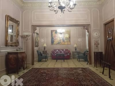 HIGH CEILLING VINTAGE IN ACHRAFIEH SASSINE AREA 170SQ  (AC-1083)