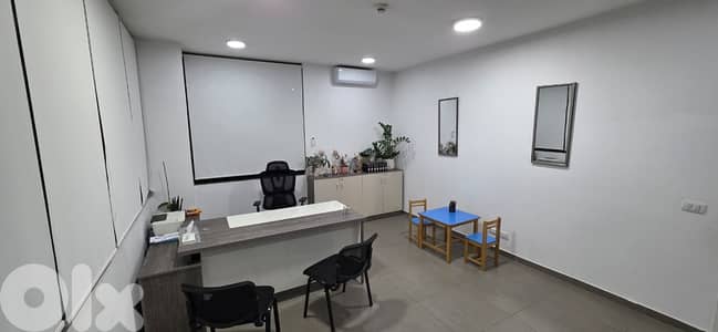 Office for Rent In Jdeideh مكتب للإيجار في الجديدة