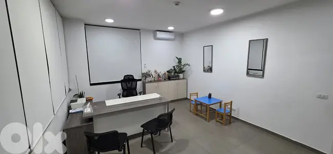 Office for Rent In Jdeideh مكتب للإيجار في الجديدة