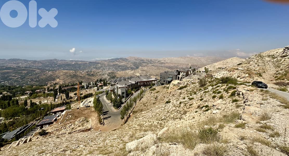 1150 SQM Land in Tilal Fakra with Panoramic View Over the Mountains & 2
