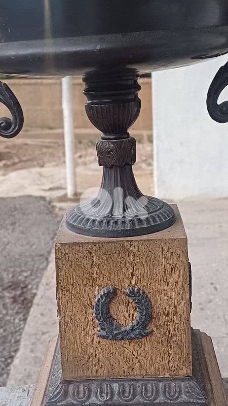 antique 8