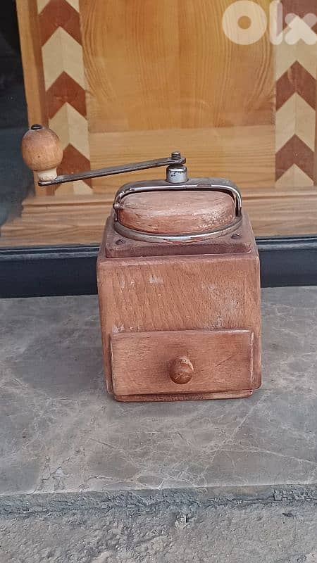 antique 0