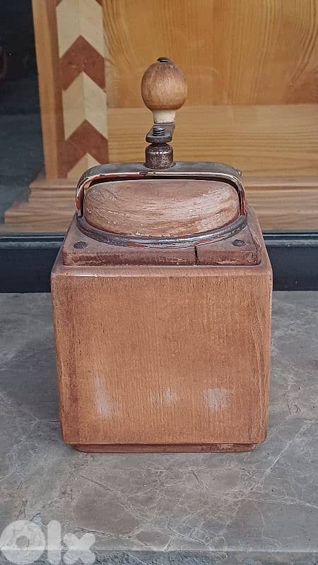 antique 3