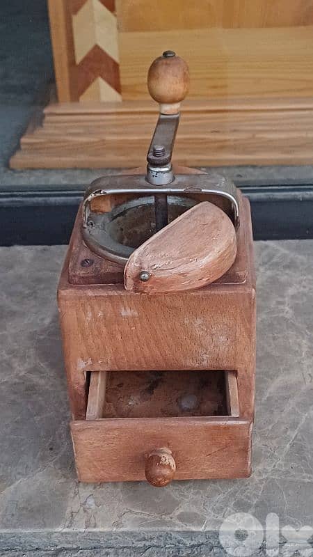 antique 4