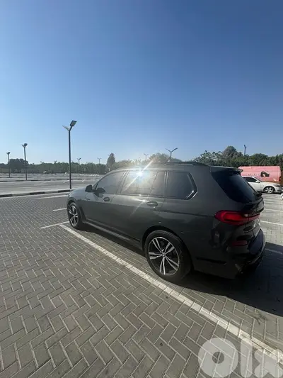 بي ام دبليو اكس 7 2022