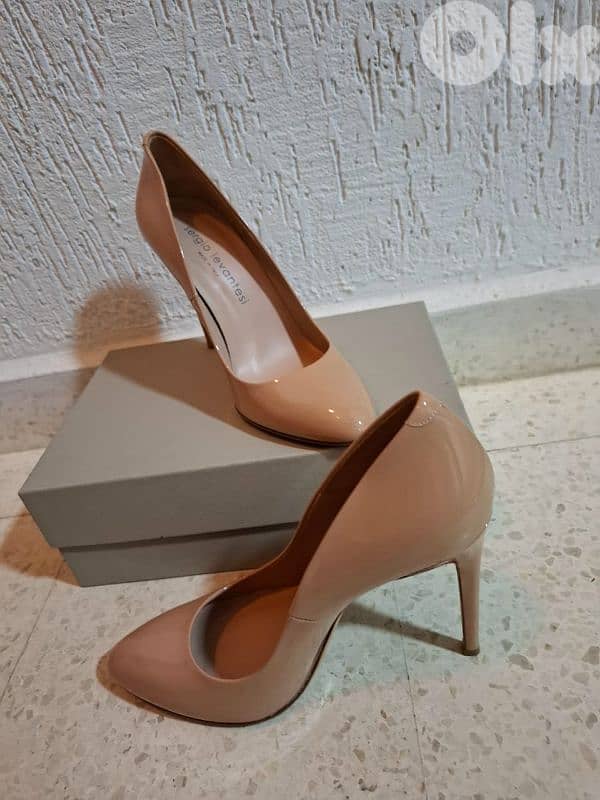 shoes carissima new not used size 39 nude 1