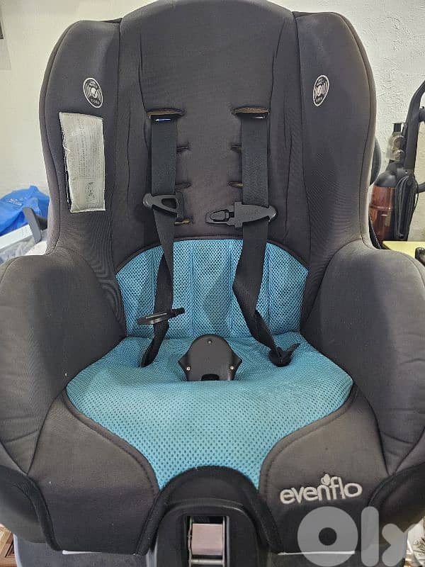 car seat 0