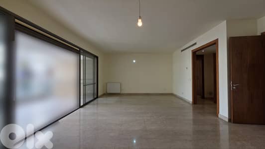 Spacious Apartment for sale in Achrafieh شقة واسعة للبيع في الأشرفية