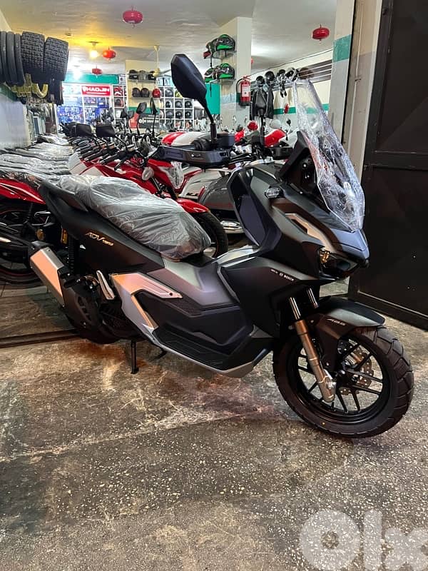 ADV 160 3