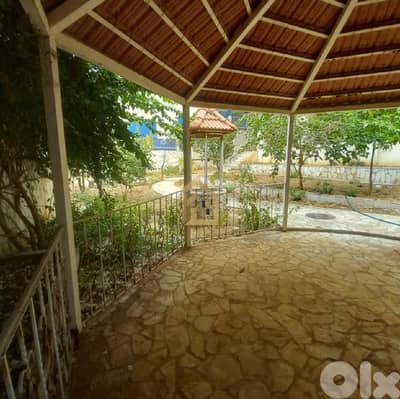 Villa for sale in Aramoun HN221 فيلا للبيع في عرمون