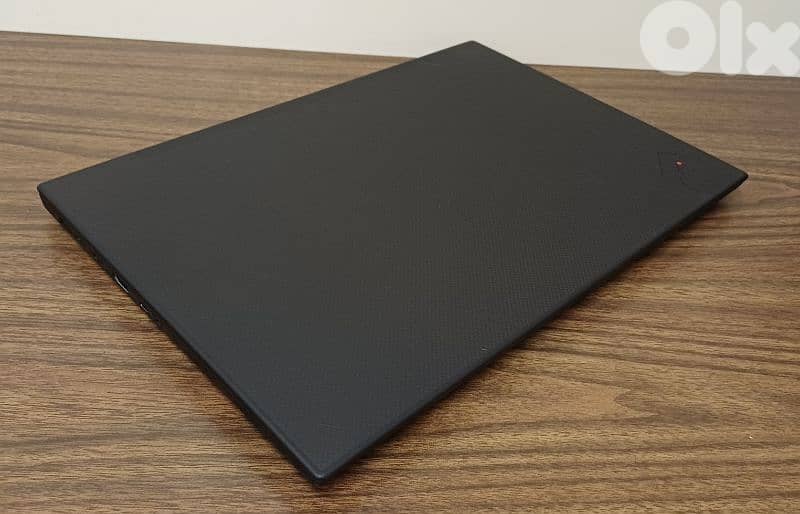 P1 workstation super slim 4k screen - 4 gb vga nvidia - 16 gb ram 5