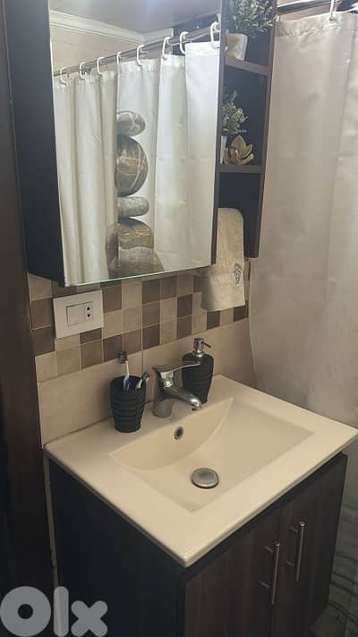 apartment For sale in biaqout شقة للبيع في بياقوت