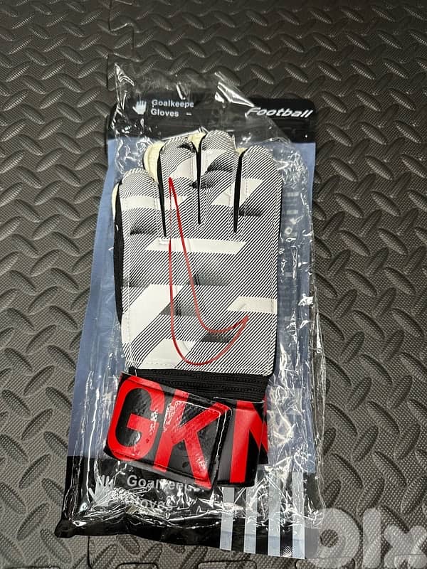 adidas goalkeeper gloves 0