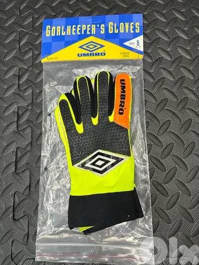 goalkeeper’s gloves