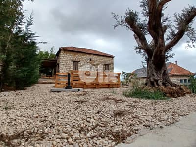 L19213 - 1,130 SQM Old House With Land For Sale in Beit Chabeb